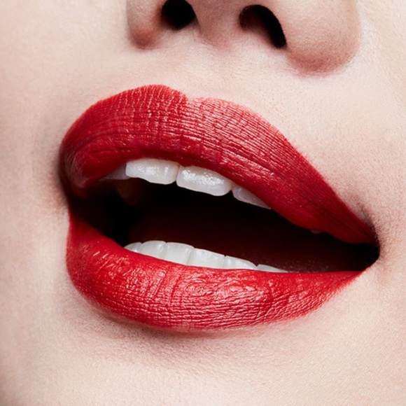 MAC Matte Lipstick Chili - Picture 13 of 16